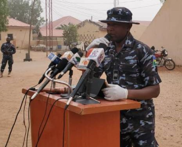 Police Arrests Female Gunrunner, Kidnapper Of Own Mother, And Other Kidnappers In Zamfara