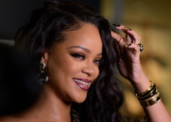 Cops Swarm Rihanna's House As Man Shows Up To Propose