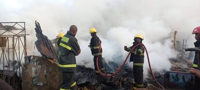 Fire Engulfs Akere Spare Parts Market In Olodi Apapa (Videos)