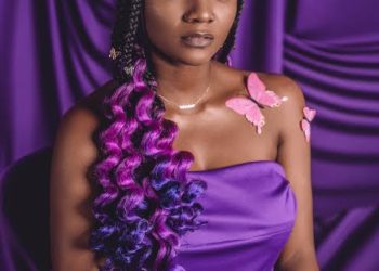 “I will beg him for 1 baby” – Cybernauts dig out Simi’s old tweets confessing attraction for J. Cole