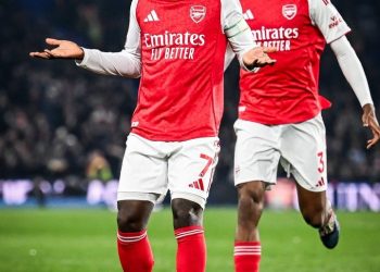 Arsenal Remain Top of the Premier League After Narrow Victory Over Brighton