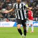 Ten-Man Newcastle End Man United’s Unbeaten Run in 2–1 Thriller