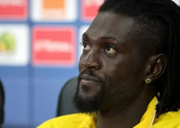 PREMIER LEAGUE : Emmanuel Adebayor names title winners