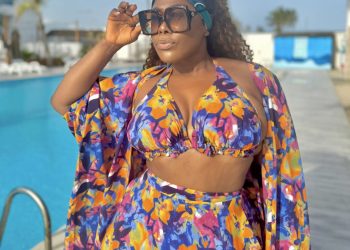 Actress Uche Jumbo causes stirs with hot body (photos)