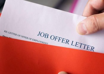28-year-old lady rejects ₦950,000 monthly job offer because the office provided free lunch
