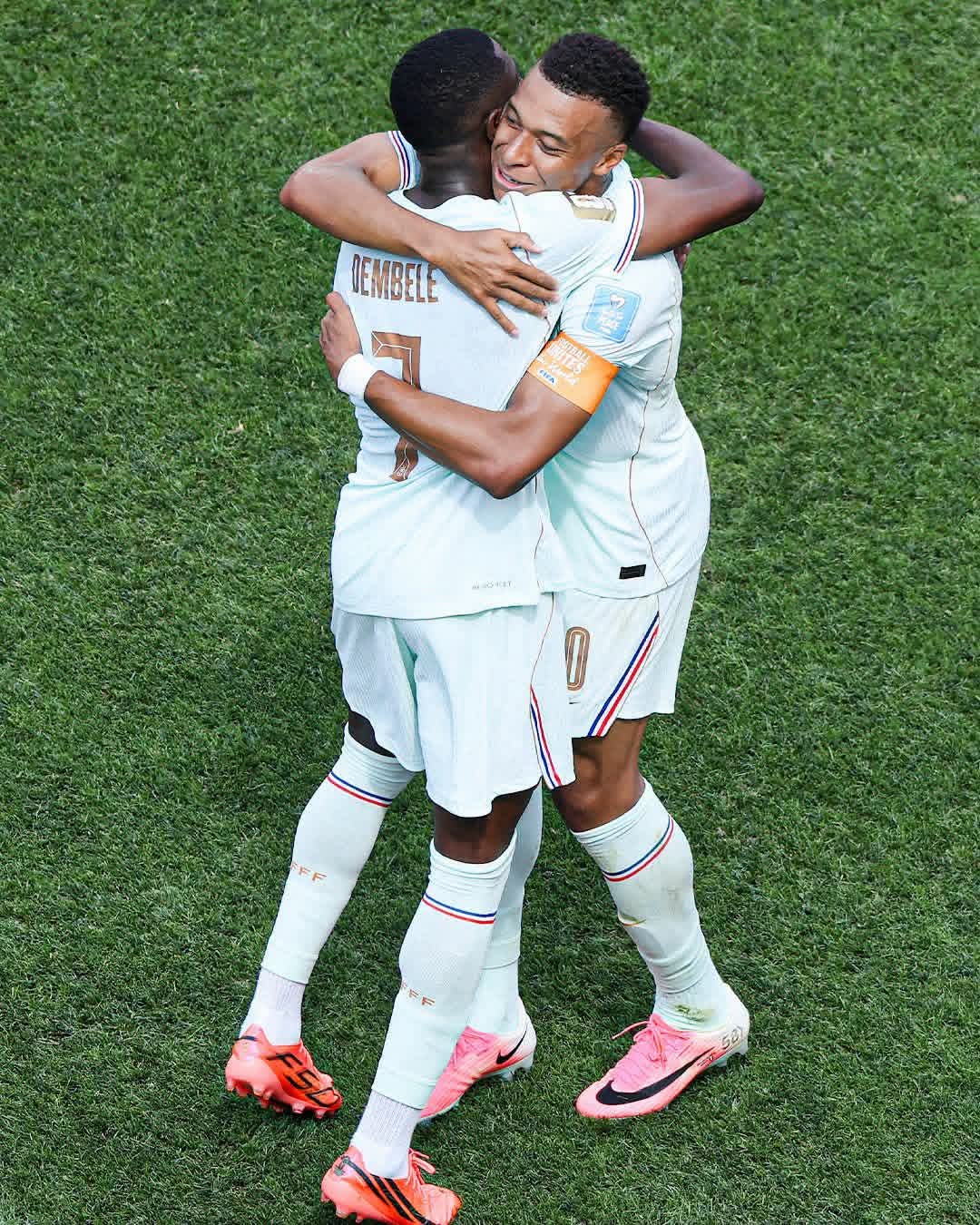 TRUE OR FALSE ? An in-form, injury-free Ousmane Dembélé is BETTER than Kylian Mbappé 1 An in-form, injury-free Ousmane Dembélé is BETTER than Kylian Mbappé.