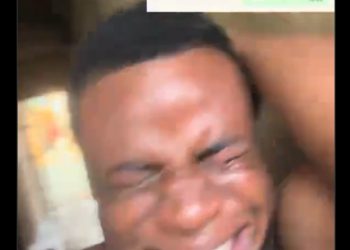 VIDEO: Man left in tears after his girlfriend told him she's breaking up due to marriage 15 VIDEO: Man left in tears after his girlfriend told him she’s breaking up due to marriage