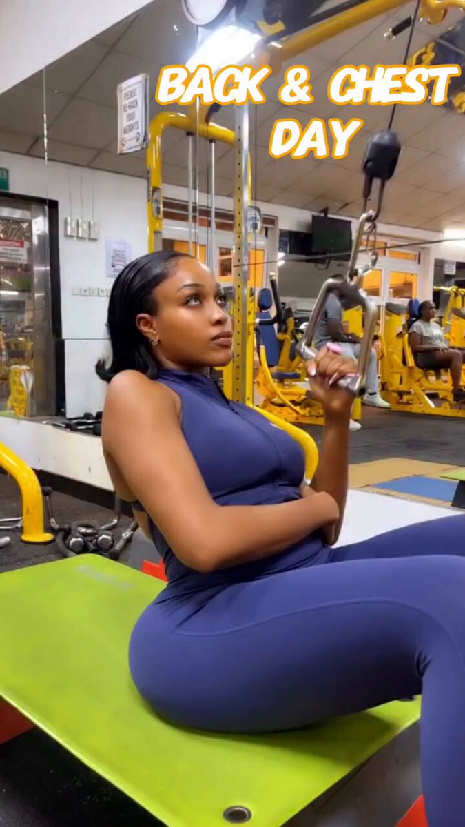 Actress uche montana wows fans with hot body (VIDEO for m@ture) 1 V0YSm6UcLQ71h5Mk