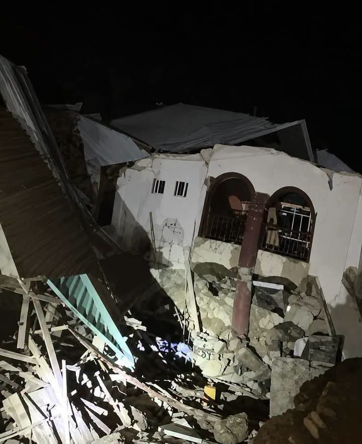 Students Trapped As Three-storey Hostel Collapses Near Federal Polytechnic Oko 1 20057581 okobuildingcollapseimage1 jpeg189a32423b6a4aa29a6c76f89bad2b25