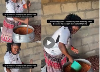 Bride cooks her own wedding jollof, saying no one does it better than she (VIDEO) 2 Bride cooks her own wedding jollof, saying no one does it better than she (VIDEO)