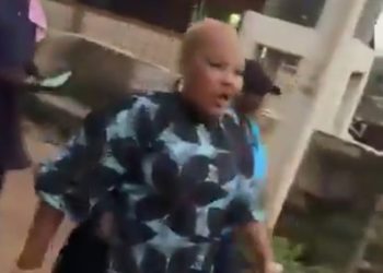 We Will Cut Your Finger If You Vote Adeleke! – APC Woman Threatens