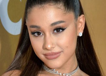 Ariana Grande Wraps Up North American Leg of Eternal Sunshine Tour in Chicago