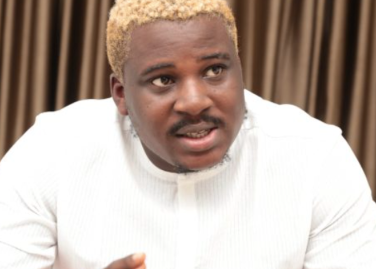‘I’ve a crush on Adesua Etomi’ – Isbae U reveals