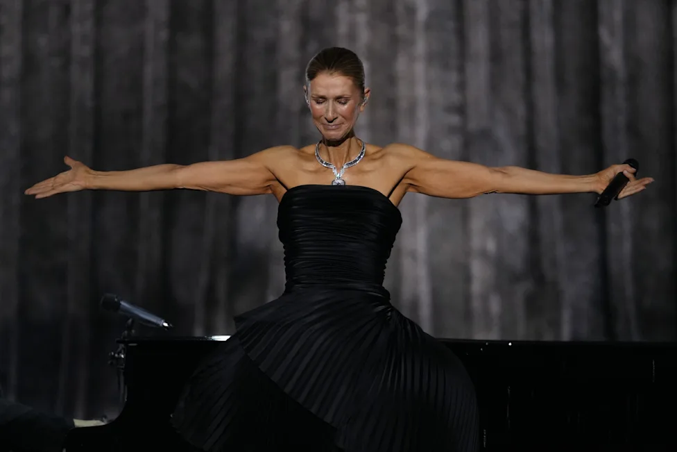 Celine Dion Returns With First Full Concert in 6 Years 1 20136097 celinedionreturnswithfirstfullconcertin6years webp3b87f851dc0e25179dff5f3d32fdf3e1
