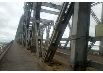 FG announces 2 weeks closure of First Niger Bridge for repair works