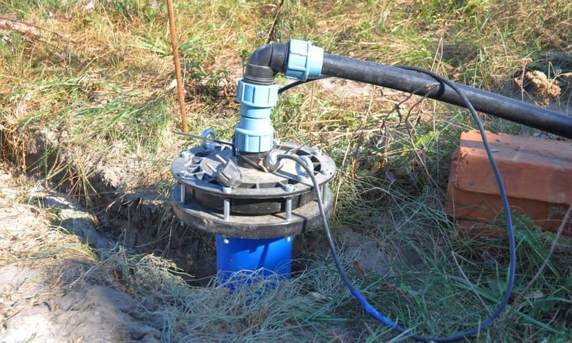 Lagos to seal illegal boreholes, prosecute operators without permits 1 Speaking at a stakeholders’ meeting, Adegbite stressed the need for proper wastewater treatment to prevent further groundwater contamination and minimise the spread of waterborne diseases, according to Radio Nigeria Lagos.
The state introduced regulations for borehole drilling and groundwater extraction in 2022 as part of efforts to prevent pollution and ensure the sustainable management of its underground water resources.
The then Executive Secretary of LASWARCO, Funke Adepoju, explained at the time that the regulations covered groundwater abstraction, consumption, supply and distribution.
In a statement published on Facebook on Thursday, the commission said the Lagos State Environmental Management and Protection Law, 2017, authorised it to oversee borehole drilling, groundwater extraction and water supply services.
LASWARCO Executive Secretary, Oluwabukola Adeyemo, said individuals and organisations planning to drill boreholes or extract groundwater must obtain the relevant permits before commencing operations.
“Drilling or abstracting groundwater without LASWARCO authorisation is illegal and punishable under the Law,” Adeyemo said.
She warned that the commission would seal facilities operating without the required approval and initiate prosecution against those responsible.
Adeyemo also appealed to residents and community leaders to assist the commission by reporting cases of illegal borehole drilling and unauthorised groundwater extraction.